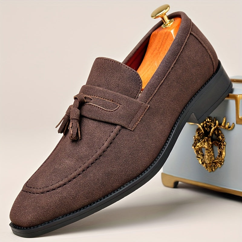 Herren Wildleder Slipper – Stylische Slip-On Schuhe mit Quasten