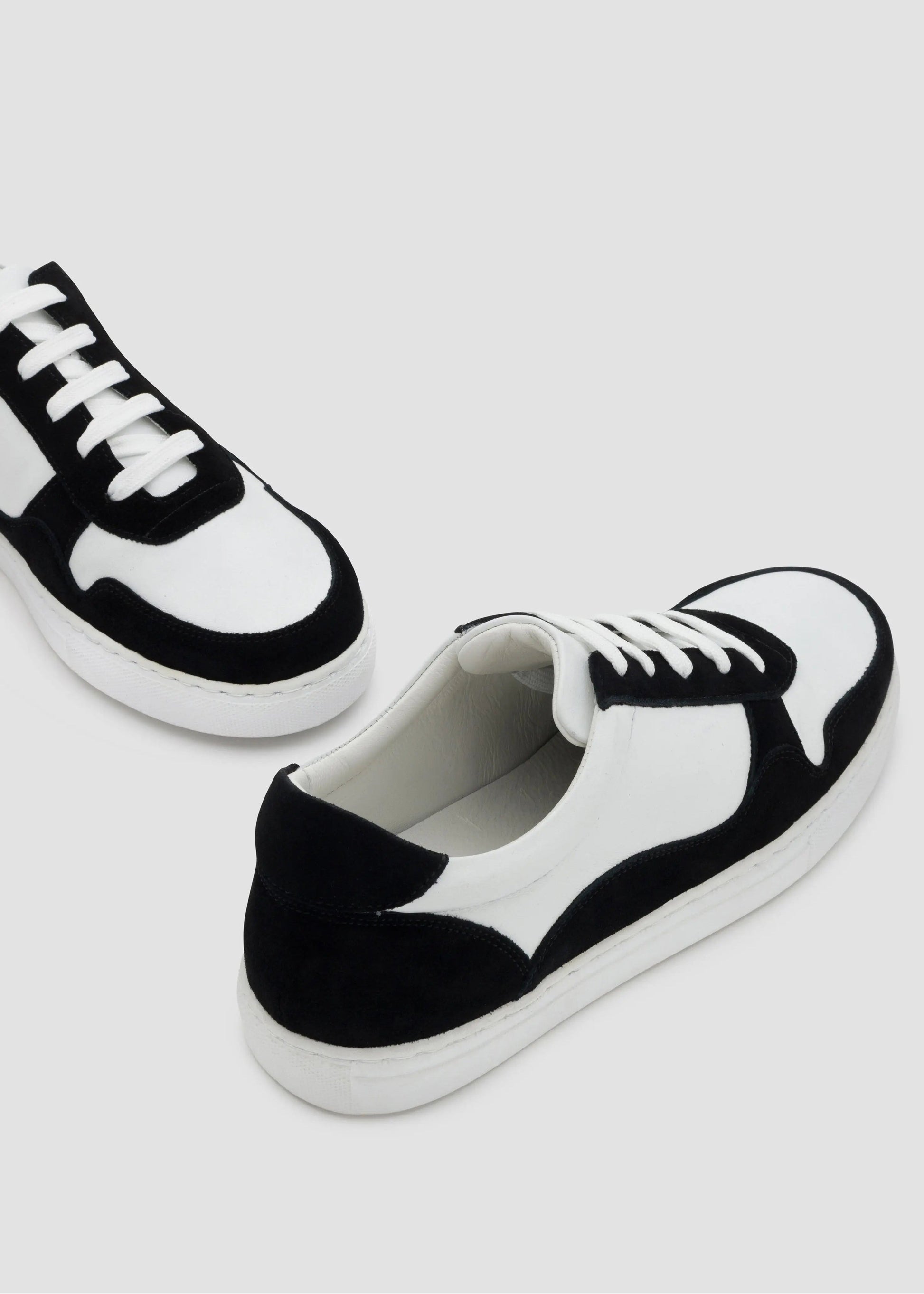 Herren Sneakers – Stilvolle Lässige Schnürschuhe