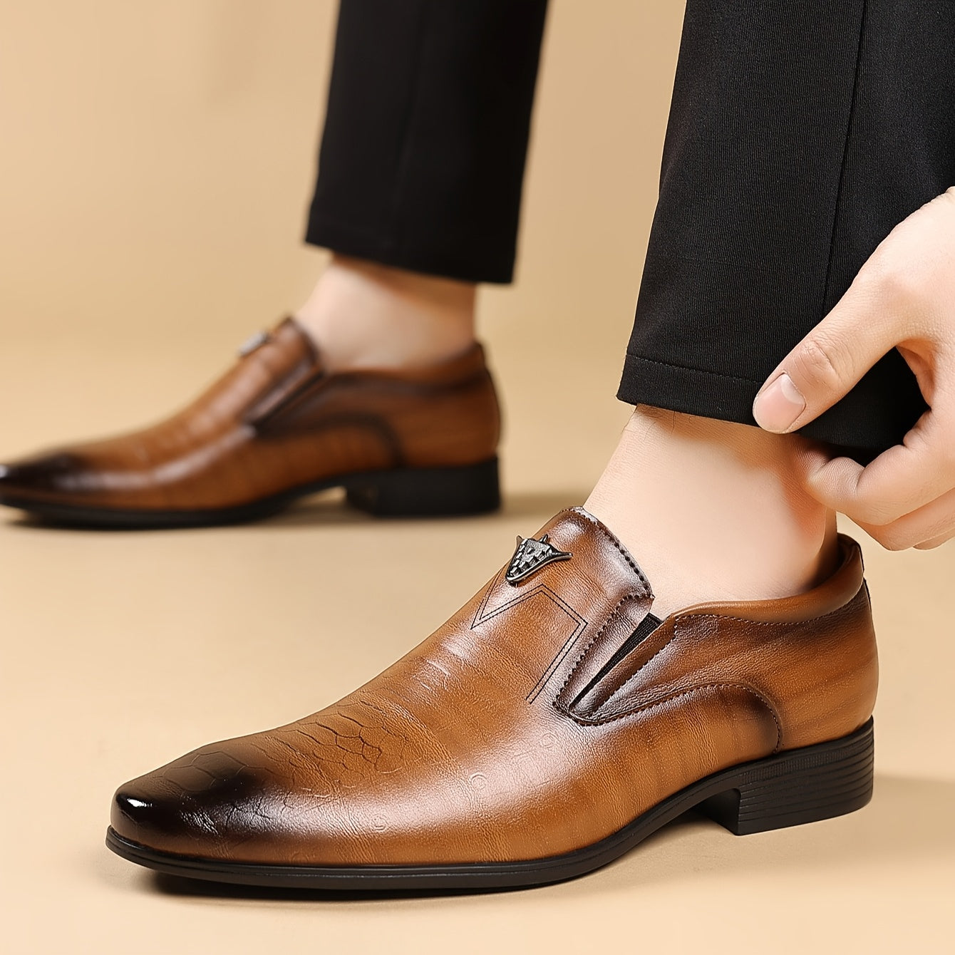 Herren Leder Slipper – Gebürstete Braune Slip-On Schuhe