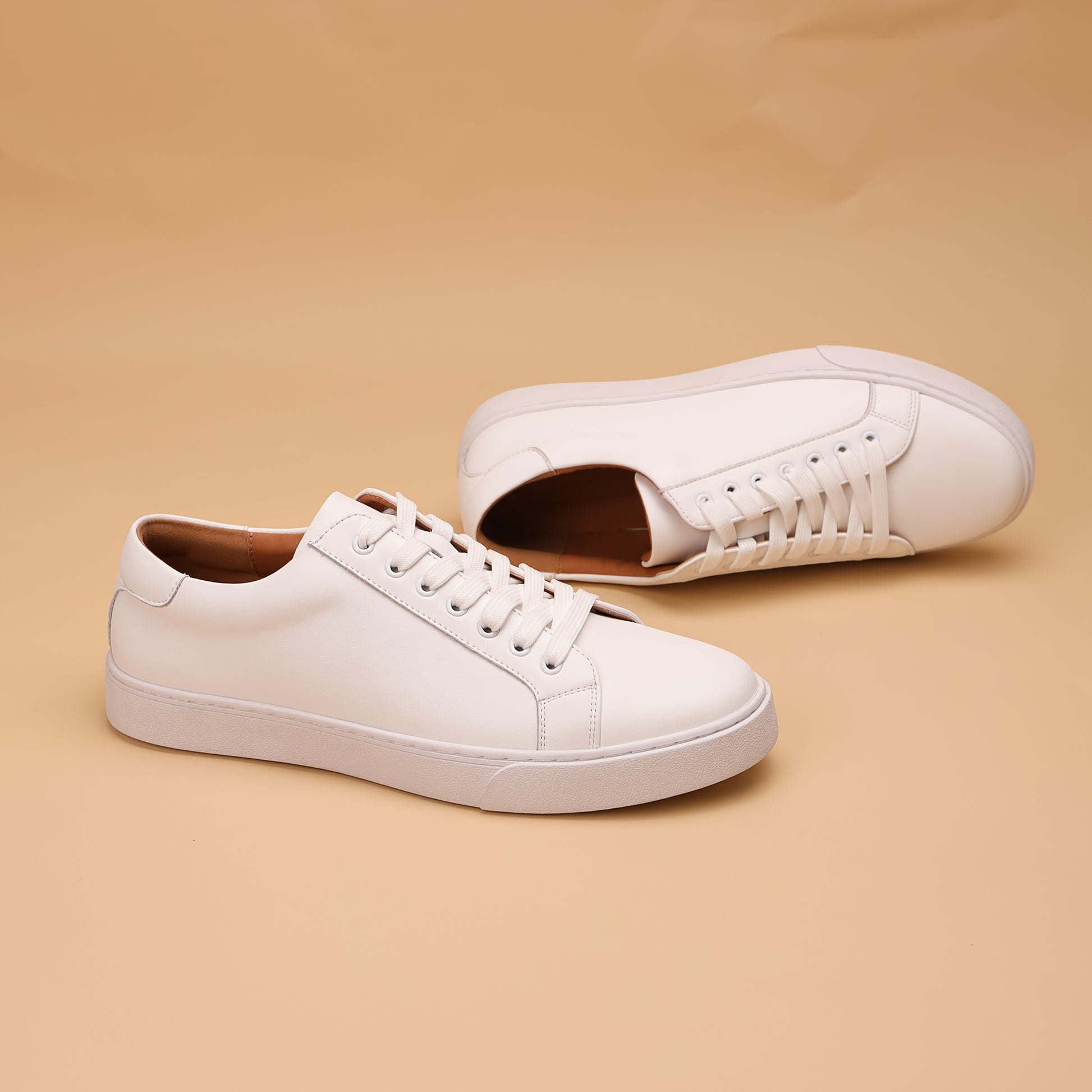 Herren Leder-Sneaker – Tanfarbene Low-Top Schnürschuhe