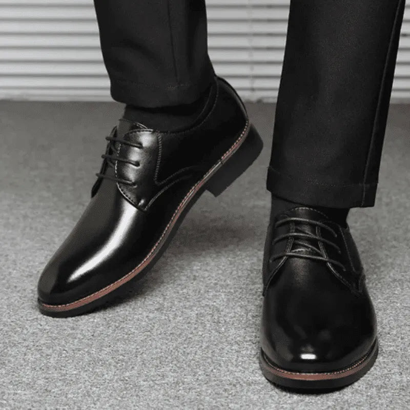 Herren Schwarzer Lederschuh – Klassischer Business-Look